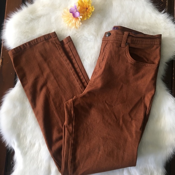 Gloria Vanderbilt Amanda Brown Rustic Jeans - Picture 3 of 9